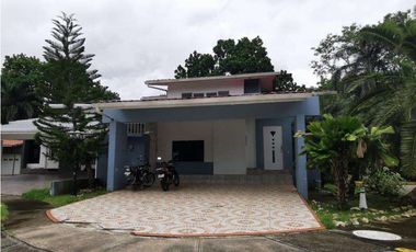 Venta de casa en Bosques de Espinar (Cristóbal), Colón GTA