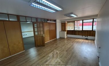 Oficina en Venta en COD38054 Bulnes con Bello