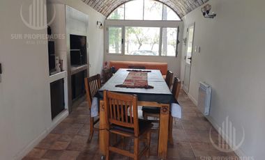 Casa en Venado I de 4 ambientes - Impecable  estado