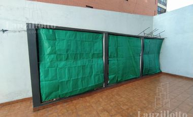 4amb cohcera   baulera   dos patios !!