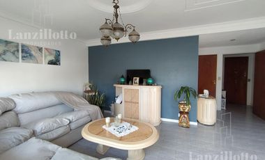4amb cohcera   baulera   dos patios !!