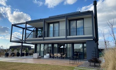 Casa aL AGUA en Acacias, Puertos del Lago - Escobar
