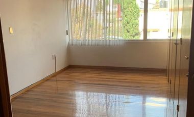 CASA EN VENTA EN INSURGENTES CUICUILCO DE 650M2