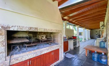 Casa de 3 dormitorios en venta en  Barrio Acevedo