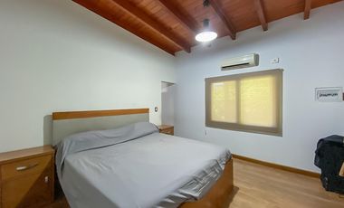 Casa de 3 dormitorios en venta en  Barrio Acevedo