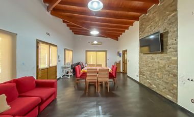 Casa de 3 dormitorios en venta en  Barrio Acevedo