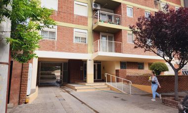 Venta depto 3 dormitorios con cochera - Bouquet Roldan 150 - area centro - Neuquen
