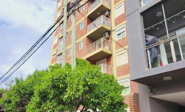 Venta depto 3 dormitorios con cochera - Bouquet Roldan 150 - area centro - Neuquen
