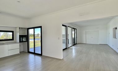 Casa en venta en San Matias a la laguna - A estrenar