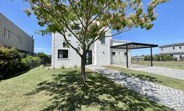 Casa en venta en San Matias a la laguna - A estrenar