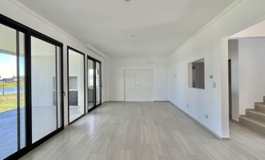 Casa en venta en San Matias a la laguna - A estrenar