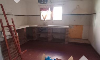Complejo de departamentos y casa, en Plottier!!
