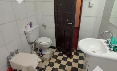 Complejo de departamentos y casa, en Plottier!!
