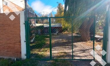 Complejo de departamentos y casa, en Plottier!!