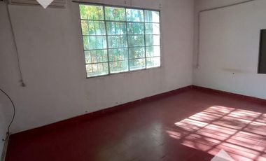 Complejo de departamentos y casa, en Plottier!!