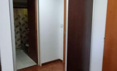 Importante Casa con 5 Dormitorios   Bosquecito propio