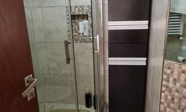 Importante Casa con 5 Dormitorios   Bosquecito propio