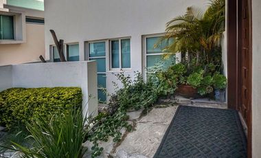 CASA EN CONDOMINIO EN VENTA 3 NIVELES EN RINCONADA DE SANTA RITA, GUADALAJARA