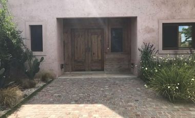 Casa en Pilará sobre el golf| Mallmann propiedades