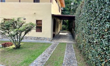 VENTA DE CASA EN LA ESTRELLA