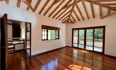 VENTA DE CASA EN LA ESTRELLA