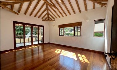 VENTA DE CASA EN LA ESTRELLA