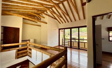 VENTA DE CASA EN LA ESTRELLA