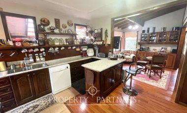 Estupenda Propiedad Residencial,  Sector los Nogales