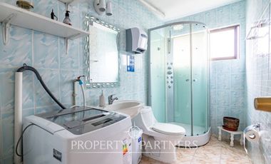 Gran Casa de 4 Niveles con Potencial Comercial en una Amplio terreno en La Serena