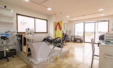 Gran Casa de 4 Niveles con Potencial Comercial en una Amplio terreno en La Serena
