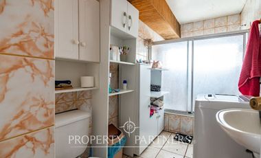 Gran Casa de 4 Niveles con Potencial Comercial en una Amplio terreno en La Serena