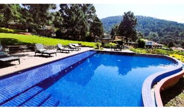 CASA EN VENTA TOTALMENTE EQUIPADA EN PUNTA SUR VALLE DE BRAVO