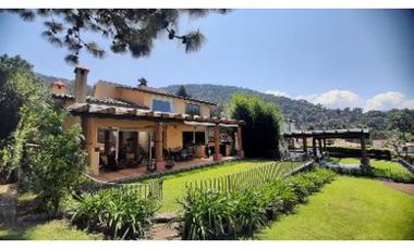 CASA EN VENTA TOTALMENTE EQUIPADA EN PUNTA SUR VALLE DE BRAVO