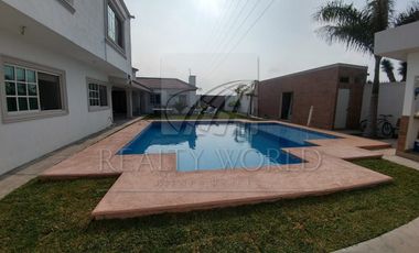 Casas Venta General Zuazua  27-CV-5212