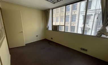 OFICINA EN VENTA, EDIFICIO BABURIZZA (CÓD. 429)