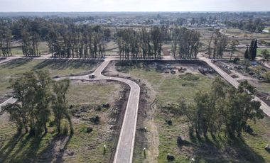 Excelente lote en venta en barrio Santa Sofia, Pilar del Este.