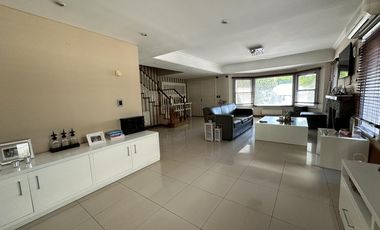 Venta Casa 6 Amb con pileta climatizada en Barrancas de Guido