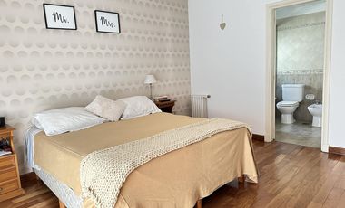 Venta Casa 6 Amb con pileta climatizada en Barrancas de Guido