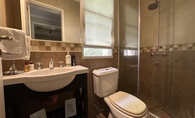 Venta Casa 6 Amb con pileta climatizada en Barrancas de Guido