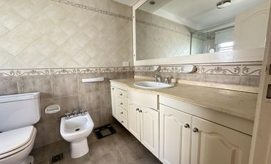 Venta Casa 6 Amb con pileta climatizada en Barrancas de Guido