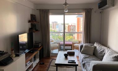 MUY BUEN DPTO. REFACCIONADO EN PISO ALTO