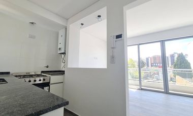 Semipisos de 2 ambientes en pozo