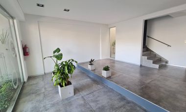 Semipisos de 2 ambientes en pozo