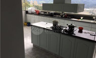 Apartamento Penthouse en venta, barrio Palermo, Manizales