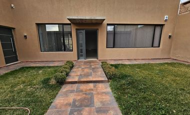Casa Gerencial en Barrio Confluencia