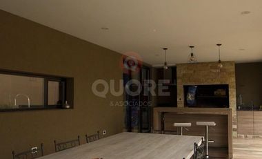 Casa Gerencial en Barrio Confluencia