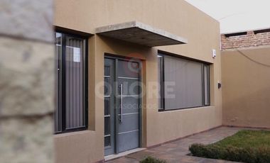 Casa Gerencial en Barrio Confluencia