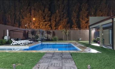 Casa Gerencial en Barrio Confluencia