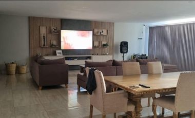 Casa Gerencial en Barrio Confluencia