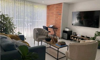 Apartamento con terraza, Envig Cumbres 135m2. 💰900 Mill